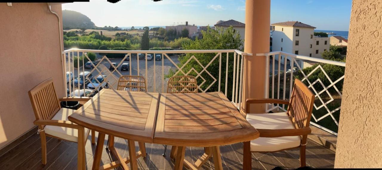 Appartement T4 très bien situé et climatisé LʼÎle-Rousse Exterior foto