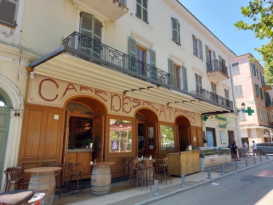 Appartement T4 très bien situé et climatisé LʼÎle-Rousse Exterior foto